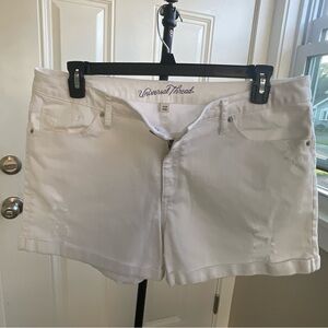 Universal Thread Women's White Jean Shorts